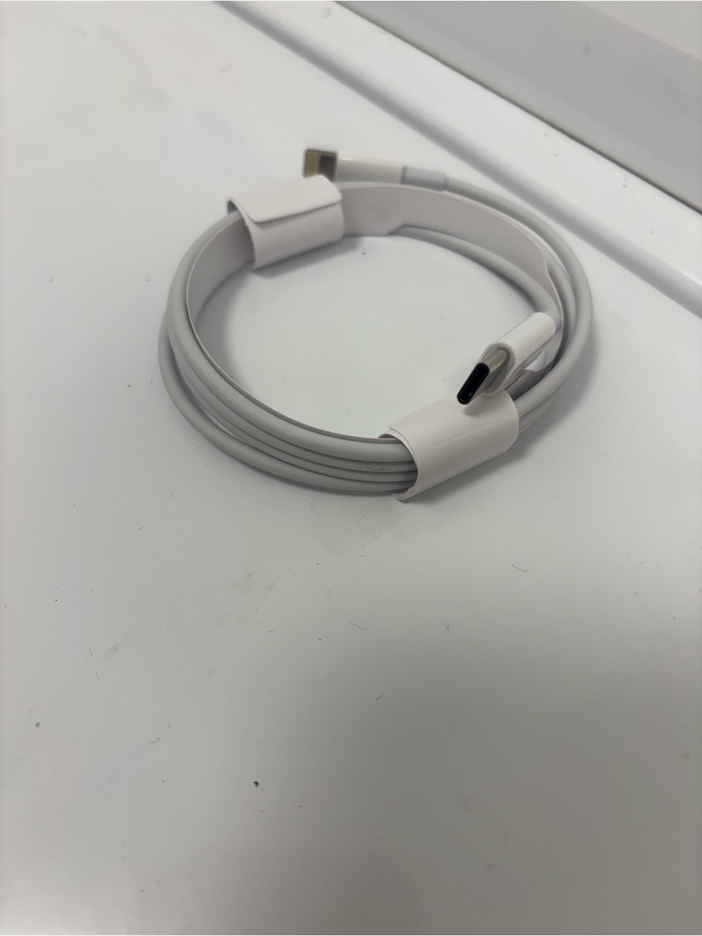 Apple White USB-C to Lightning Cable - Slim Flat Design